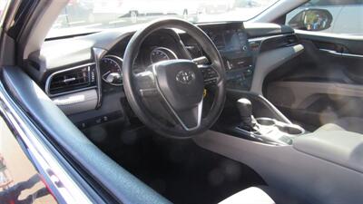 2022 Toyota Camry LE   - Photo 17 - Downey, CA 90241