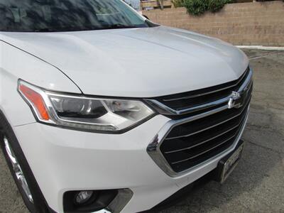 2019 Chevrolet Traverse LT Cloth   - Photo 2 - Downey, CA 90241