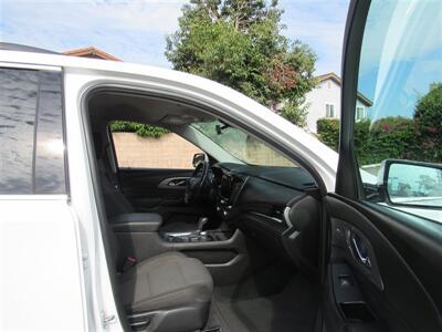 2019 Chevrolet Traverse LT Cloth   - Photo 17 - Downey, CA 90241