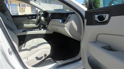 2019 Volvo XC60 T6 Momentum - Photo 33 - Downey, CA 90241