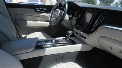 2019 Volvo XC60 T6 Momentum - Photo 35 - Downey, CA 90241