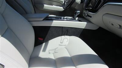 2019 Volvo XC60 T6 Momentum - Photo 34 - Downey, CA 90241