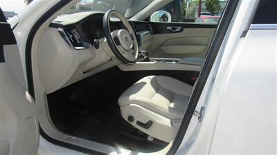 2019 Volvo XC60 T6 Momentum - Photo 7 - Downey, CA 90241