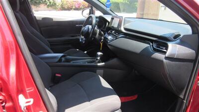 2018 Toyota C-HR XLE Premium - Photo 16 - Downey, CA 90241