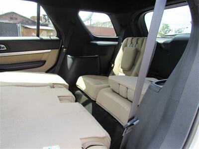 2016 Ford Explorer   - Photo 8 - Downey, CA 90241