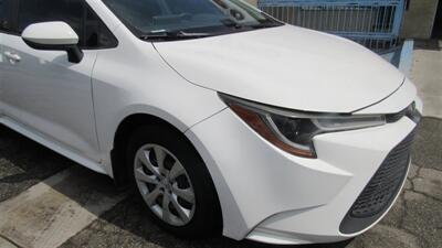 2021 Toyota Corolla LE - Photo 2 - Downey, CA 90241