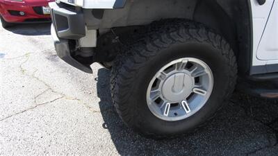2003 Hummer H2 Adventure Series - Photo 4 - Downey, CA 90241