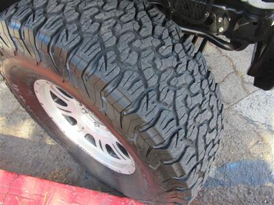 2017 Jeep Wrangler Sport S   - Photo 3 - Downey, CA 90241