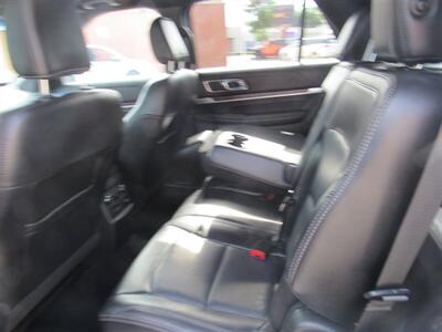 2018 Ford Explorer Limited   - Photo 13 - Downey, CA 90241
