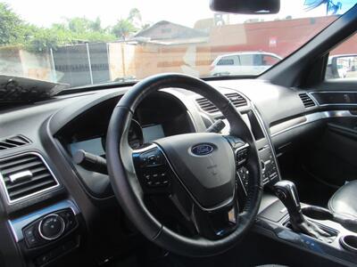 2018 Ford Explorer Limited   - Photo 10 - Downey, CA 90241
