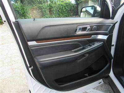 2018 Ford Explorer Limited   - Photo 7 - Downey, CA 90241