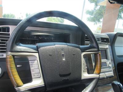 2010 Lincoln Navigator   - Photo 11 - Downey, CA 90241