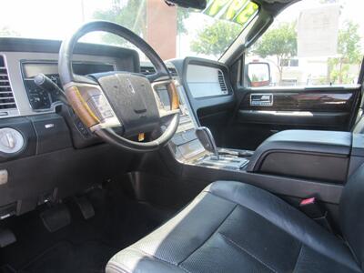 2010 Lincoln Navigator   - Photo 6 - Downey, CA 90241