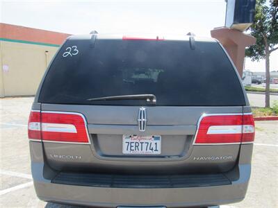 2010 Lincoln Navigator   - Photo 3 - Downey, CA 90241