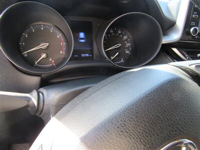 2020 Toyota C-HR LE   - Photo 8 - Downey, CA 90241