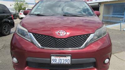 2015 Toyota Sienna SE Premium 8-Passeng   - Photo 2 - Downey, CA 90241