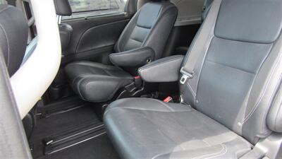 2015 Toyota Sienna SE Premium 8-Passeng   - Photo 16 - Downey, CA 90241