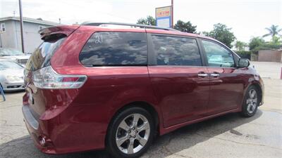 2015 Toyota Sienna SE Premium 8-Passeng   - Photo 11 - Downey, CA 90241
