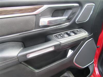 2020 RAM 1500 Laramie   - Photo 8 - Downey, CA 90241