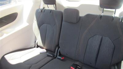 2017 Chrysler Pacifica LX - Photo 10 - Downey, CA 90241