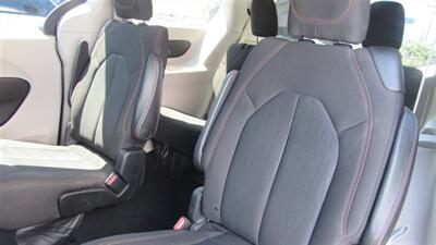 2017 Chrysler Pacifica LX - Photo 8 - Downey, CA 90241