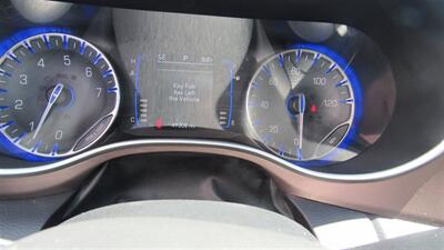 2017 Chrysler Pacifica LX - Photo 4 - Downey, CA 90241