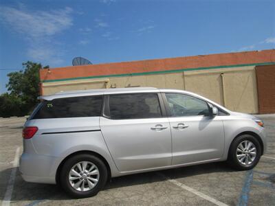 2016 Kia Sedona LX Plus   - Photo 21 - Downey, CA 90241