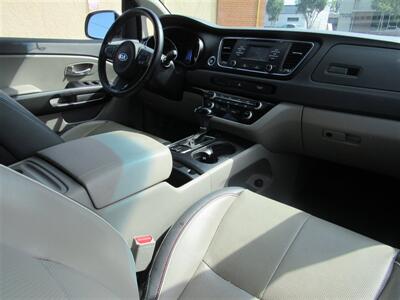 2016 Kia Sedona LX Plus   - Photo 17 - Downey, CA 90241