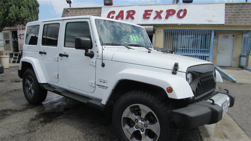 2017 Jeep Wrangler Sahara  