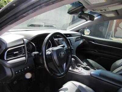 2019 Toyota Camry SE   - Photo 8 - Downey, CA 90241