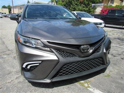 2019 Toyota Camry SE   - Photo 2 - Downey, CA 90241