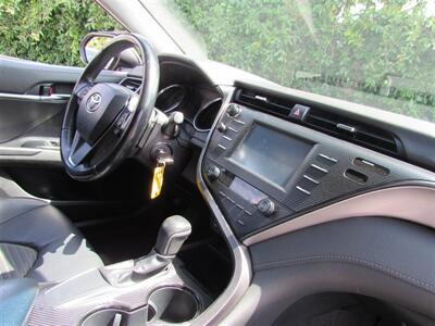 2019 Toyota Camry SE   - Photo 16 - Downey, CA 90241