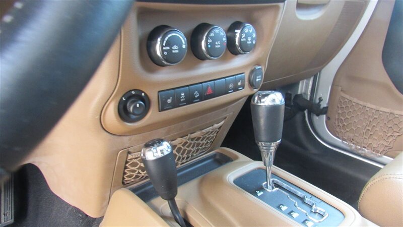 2012 Jeep Wrangler Unlimited Rubicon - Photo 16