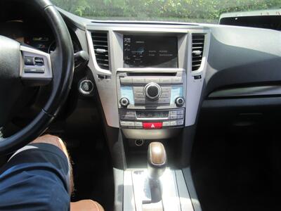 2013 Subaru Outback 2.5i Limited   - Photo 14 - Downey, CA 90241