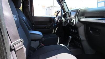 2018 Jeep Wrangler JK Unlimited Sahara   - Photo 14 - Downey, CA 90241