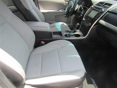 2016 Toyota Camry SE   - Photo 11 - Downey, CA 90241