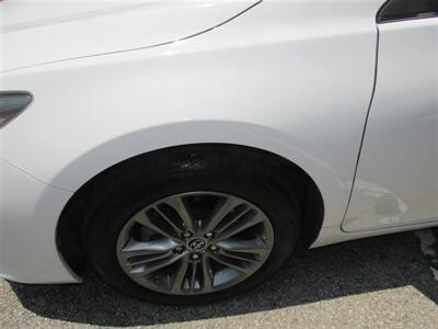 2016 Toyota Camry SE   - Photo 5 - Downey, CA 90241