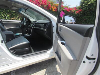 2016 Toyota Camry SE   - Photo 9 - Downey, CA 90241