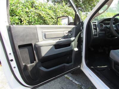 2019 RAM 1500 Classic Express   - Photo 8 - Downey, CA 90241