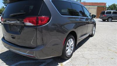 2017 Chrysler Pacifica Touring-L - Photo 23 - Downey, CA 90241