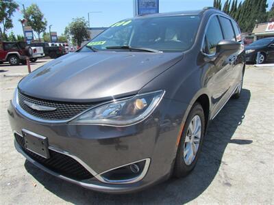 2017 Chrysler Pacifica Touring-L - Photo 2 - Downey, CA 90241