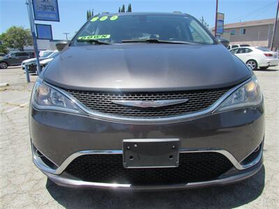 2017 Chrysler Pacifica Touring-L - Photo 3 - Downey, CA 90241