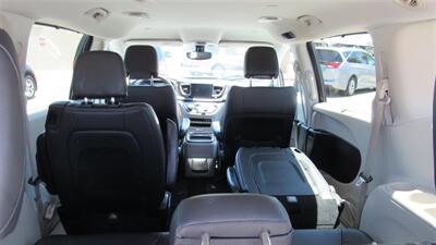 2017 Chrysler Pacifica Touring-L - Photo 20 - Downey, CA 90241