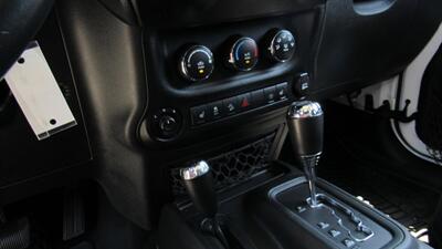2015 Jeep Wrangler Rubicon - Photo 13 - Downey, CA 90241