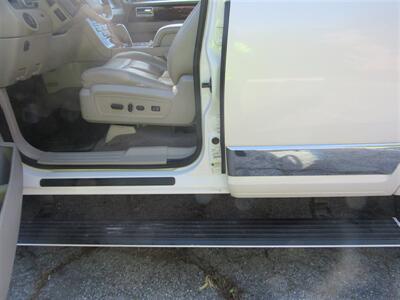 2012 Lincoln Navigator   - Photo 7 - Downey, CA 90241
