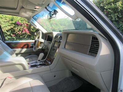 2012 Lincoln Navigator   - Photo 22 - Downey, CA 90241
