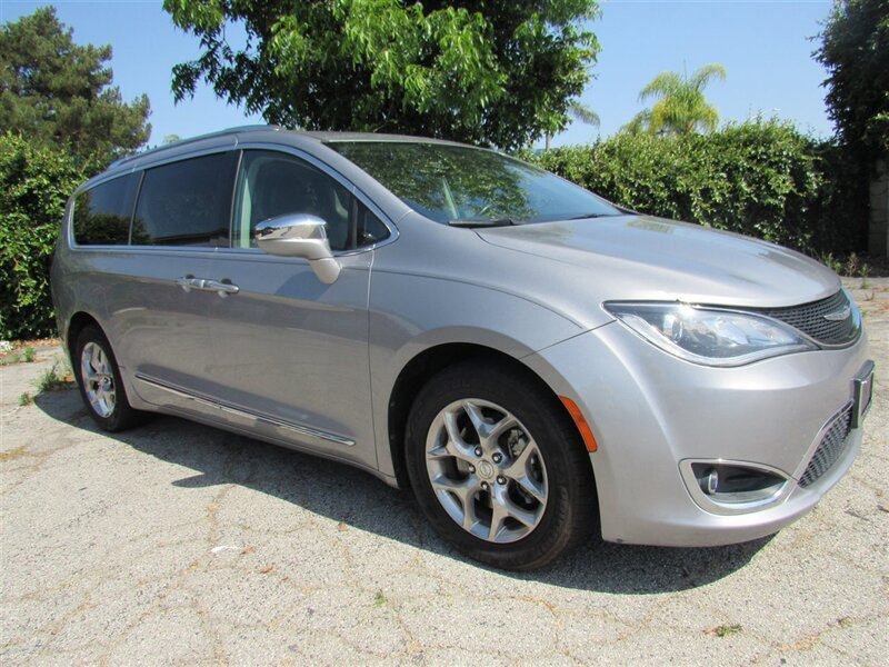 2018 Chrysler Pacifica Limited  