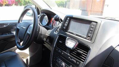 2013 Chrysler Town & Country Touring - Photo 34 - Downey, CA 90241