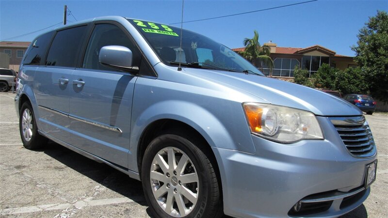 Crystal Blue Pearl Coat 2013 Chrysler Town & Country Touring FWD Minivan Front-Wheel Drive Automatic