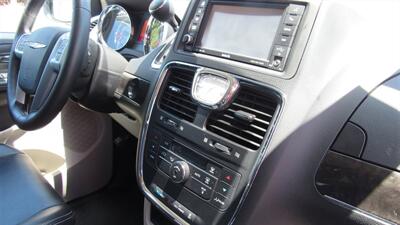 2013 Chrysler Town & Country Touring - Photo 33 - Downey, CA 90241